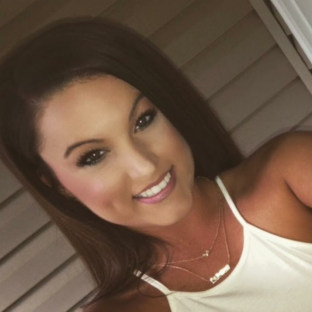 Meet your Posher, Caitlin